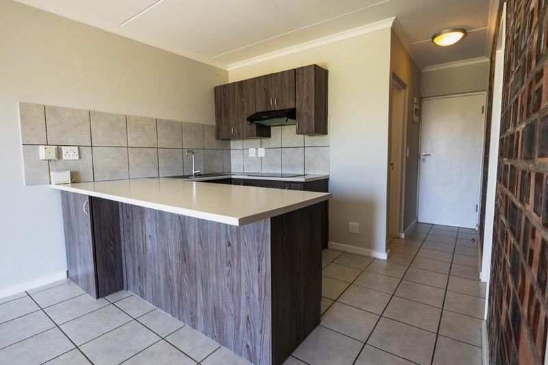 To Let 2 Bedroom Property for Rent in Sandrift Western Cape